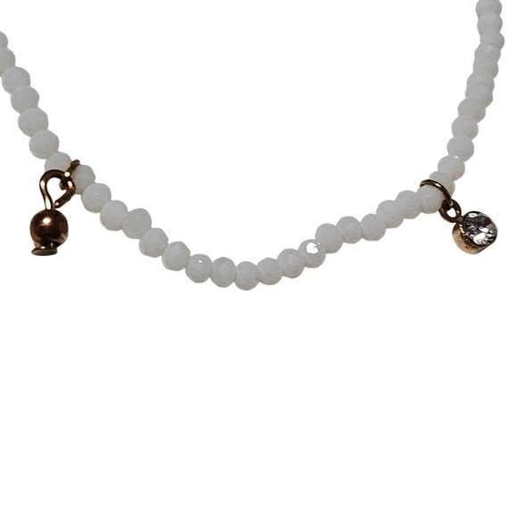 Delicate White Beaded Crystal Charm Bracelet Classic MInimalist Fashion Jewelry - Picture 2 of 3
